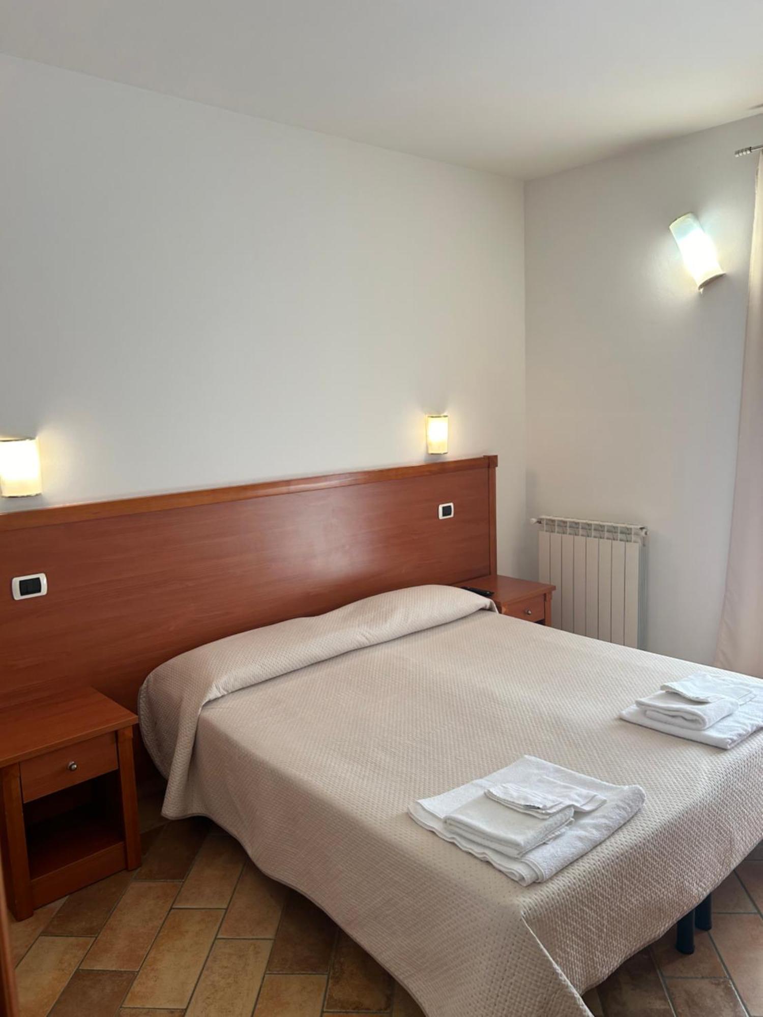 Hotel Gans Cascia Esterno foto